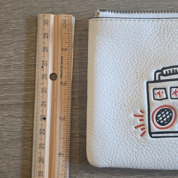 Coach Keith Haring Radio Boombox Wristlet Chalk White - Picture 11 of 11